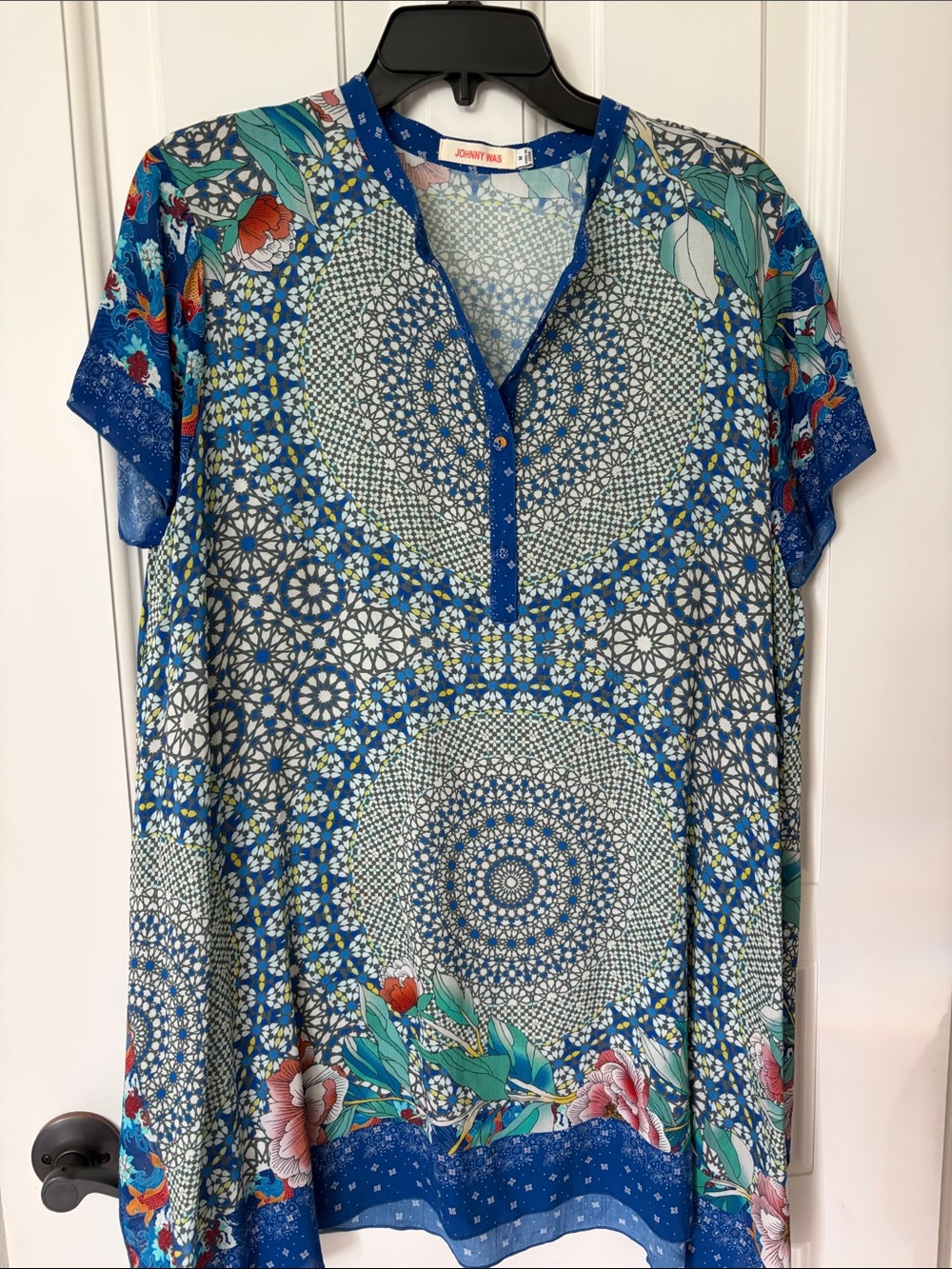 Johnny Was Blue Floral Mosaic V-Neck Short Sleeve Tunic